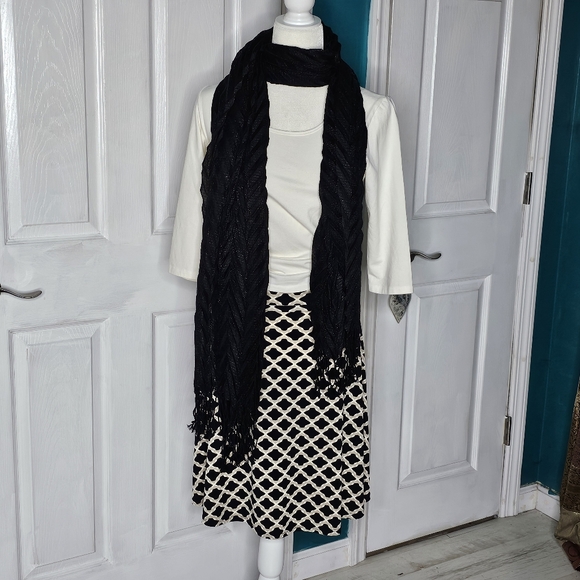 Lularoe Azure Skirt XS - Picture 13 of 16